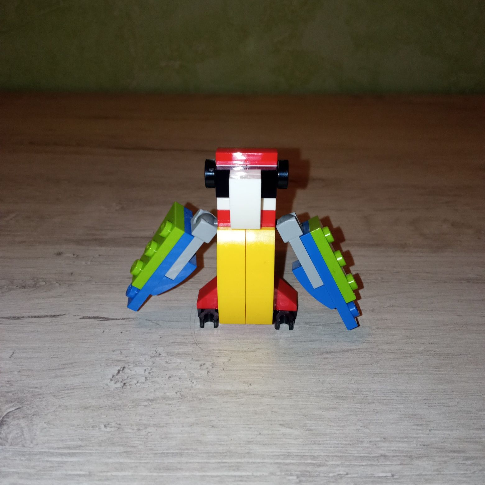 LEGO papuga creator