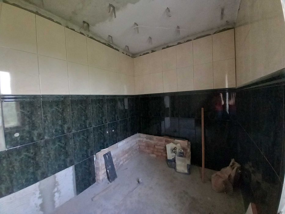 Продається двоповерховий Будинок. Камін. Гараж. Гори.