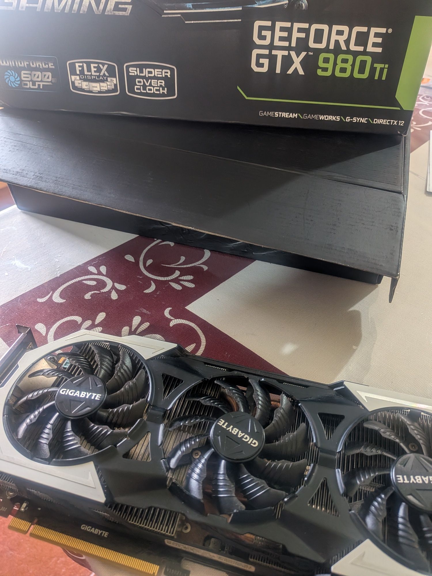 Placa Gráfica Gigabyte GTX 980 Ti 6GB G1 Gaming OC