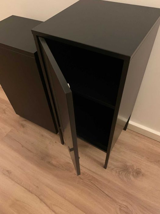 Móvel cabeceira metal cinza IKEA