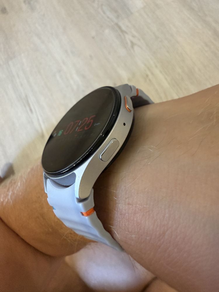Смарт-годинник Samsung Galaxy Watch 7 44mm Silver