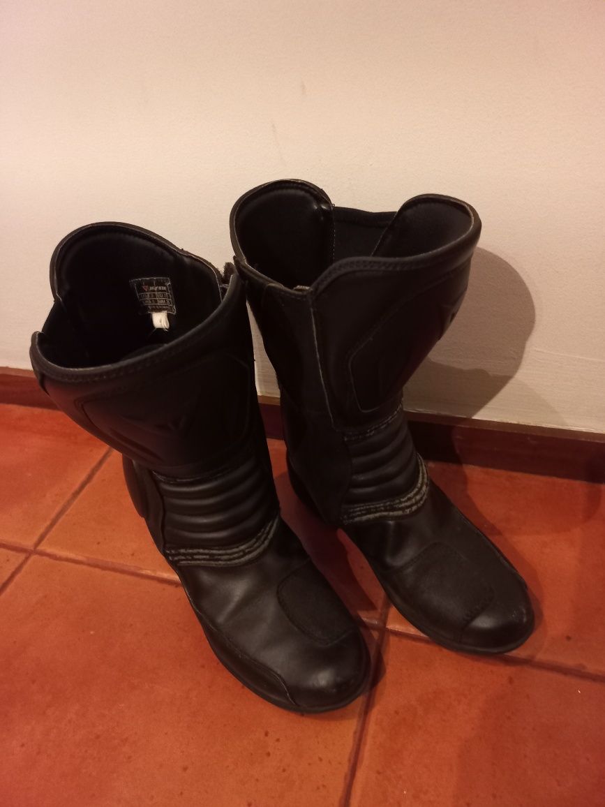 Botas motard de mulher