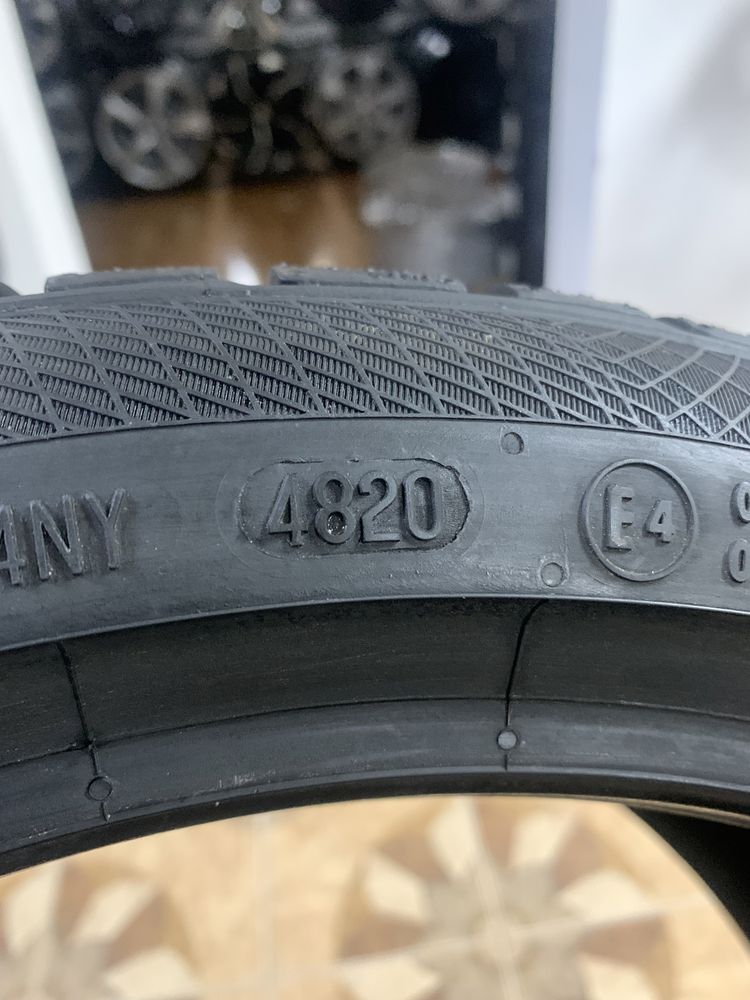 215/40/18 89V Continental Winter Contact TS 850 P
