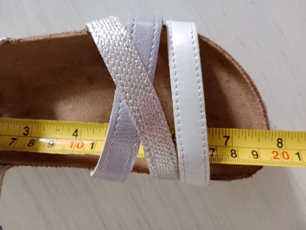 Sandały i klapki r.31,32