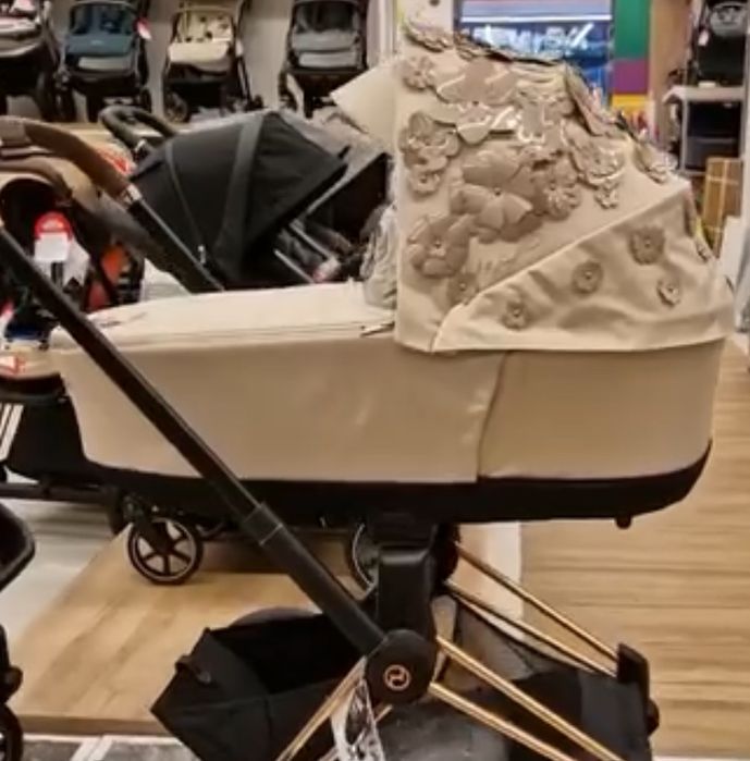 Люлька Cybex Priam Lux Simply Flowers Beige нова