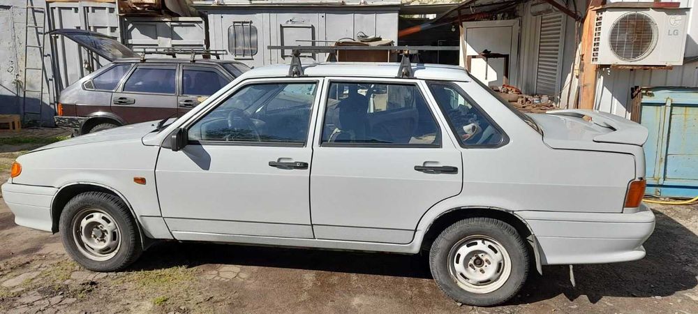 Автомобіль ВАЗ 2115