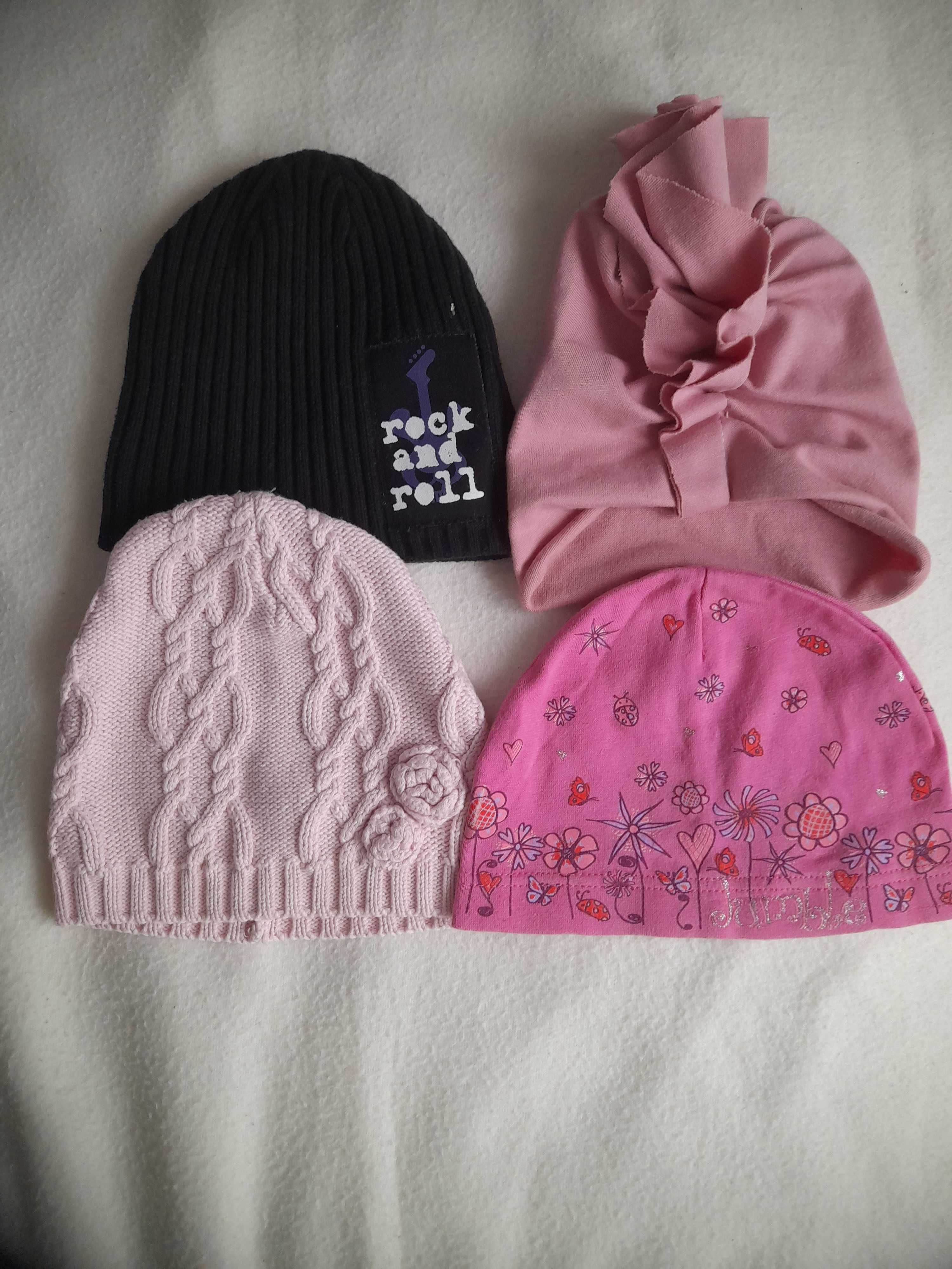 Zestaw 4 wiosennych czapek dla dziewczynki