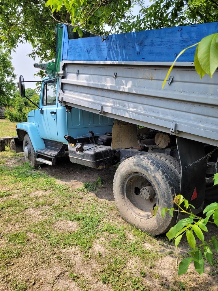 Продам машину у хорошому стані