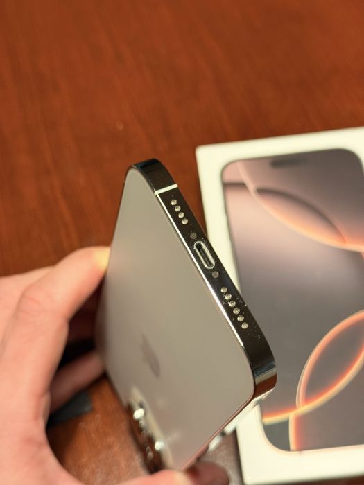 Iphone 13 Pro Max 256 GB Biały komplet