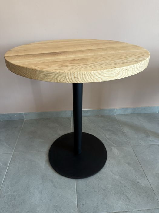 Стіл для кавʼярні