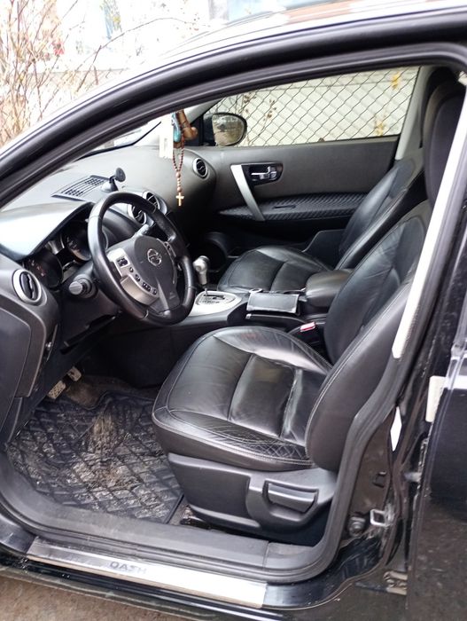 Продам автомобіль в хорошому стані деталі по телефону