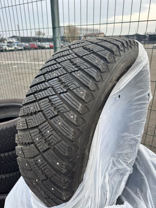 Goodyear UltraGrip Ice Arctic 275/60 R20 115T (шип)