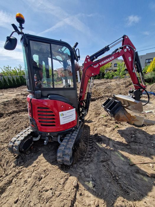 Usługi minikoparka 2.5T