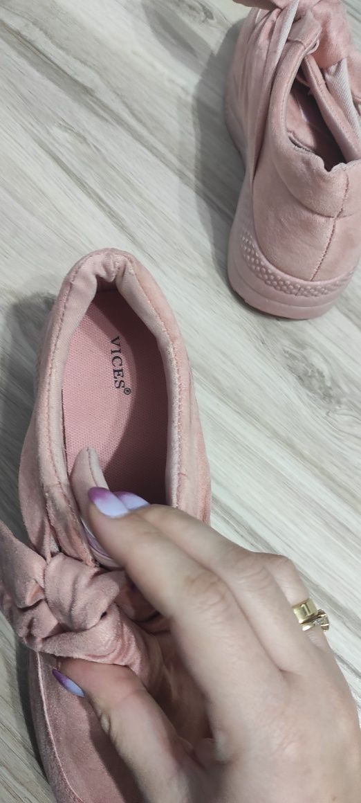 Buty rozm 39 pudrowy róż