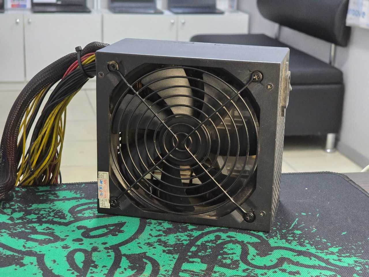 Блок питания 1600w 90+ gold. Рабочий. Суперцена