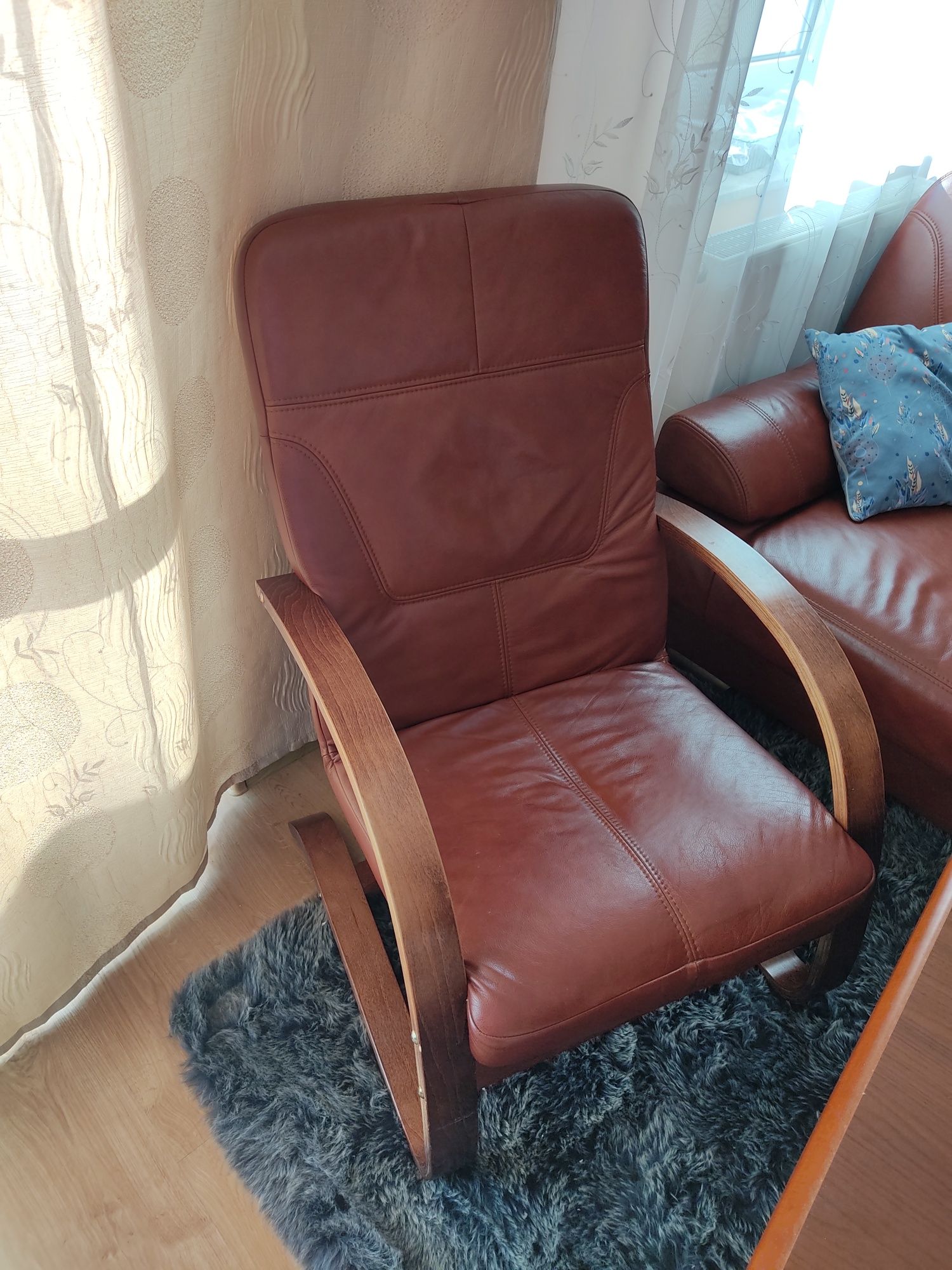 Komplet mebli skórzanych sofa kanapa fotele stół ława podnoszona