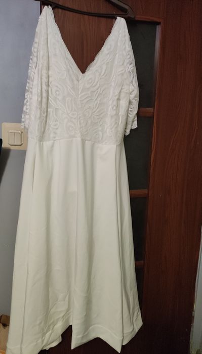 Piękna suknia ślubna plus size rozmiar 58