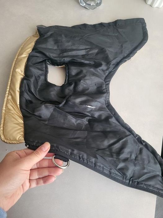 Одяг для собак жилетка