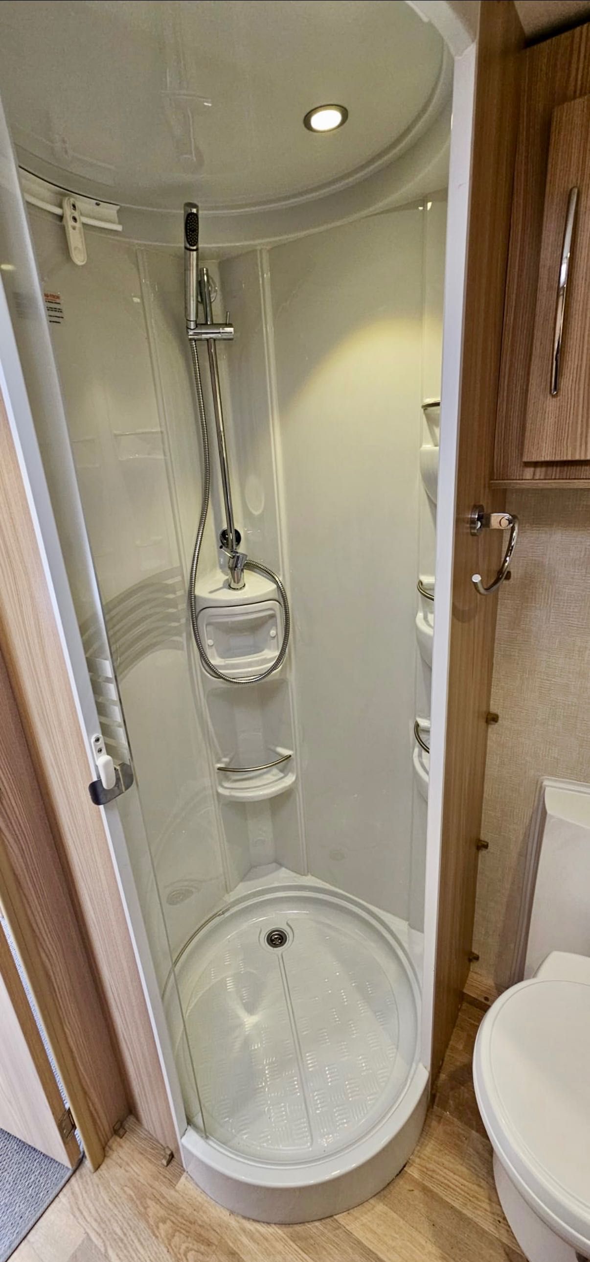 Caravana Coachman Amara  - Impecável ESTA CARAVANA ESTÁ AGORA VENDIDA