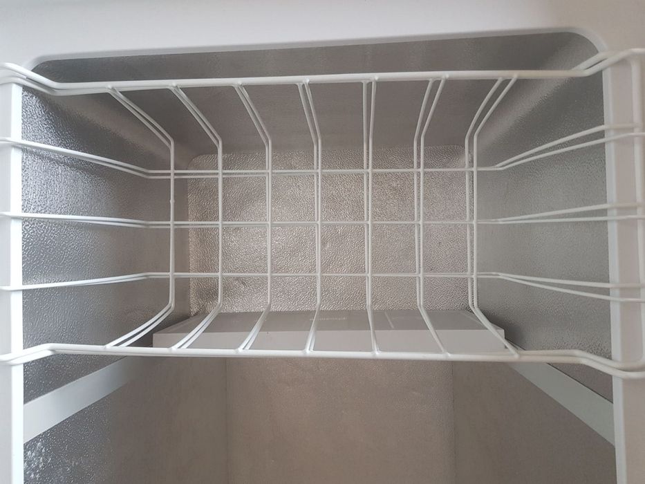 Arca Horizontal INDESIT OS 1A 300 H2 (Estático-118cm-311L-Branco]