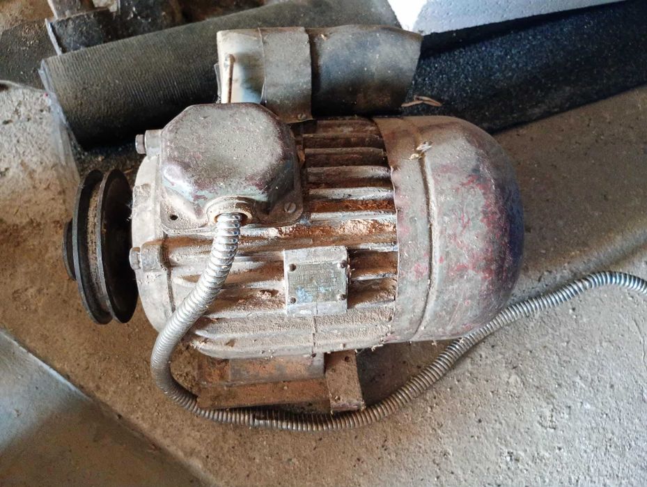 Silnik 220V. 0,75 kW. 1450 obr/ min