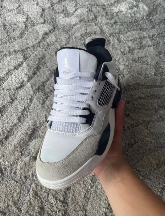 Jordan 4 Military