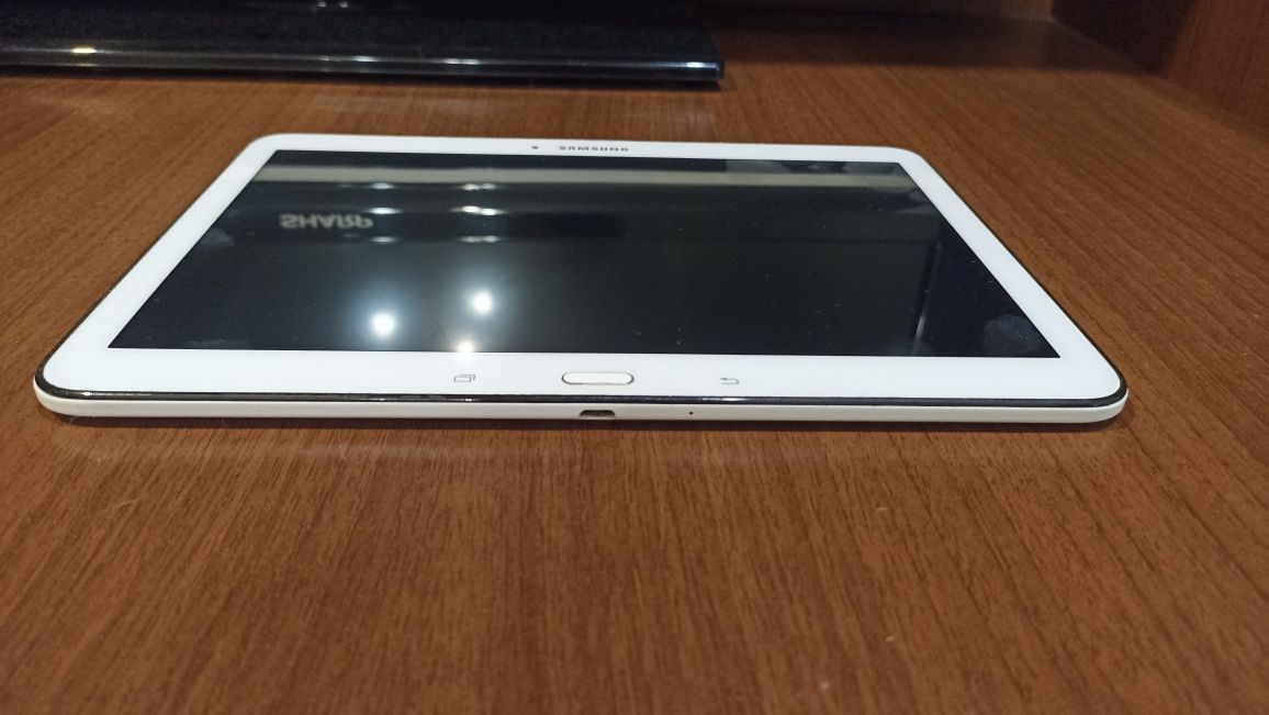 Планшет Samsung Galaxy Tab 4 10.1 16GB White (SM-T530NZWASEK)