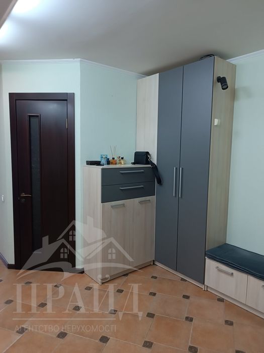 Простора 3кмн квартира біля р.Псел