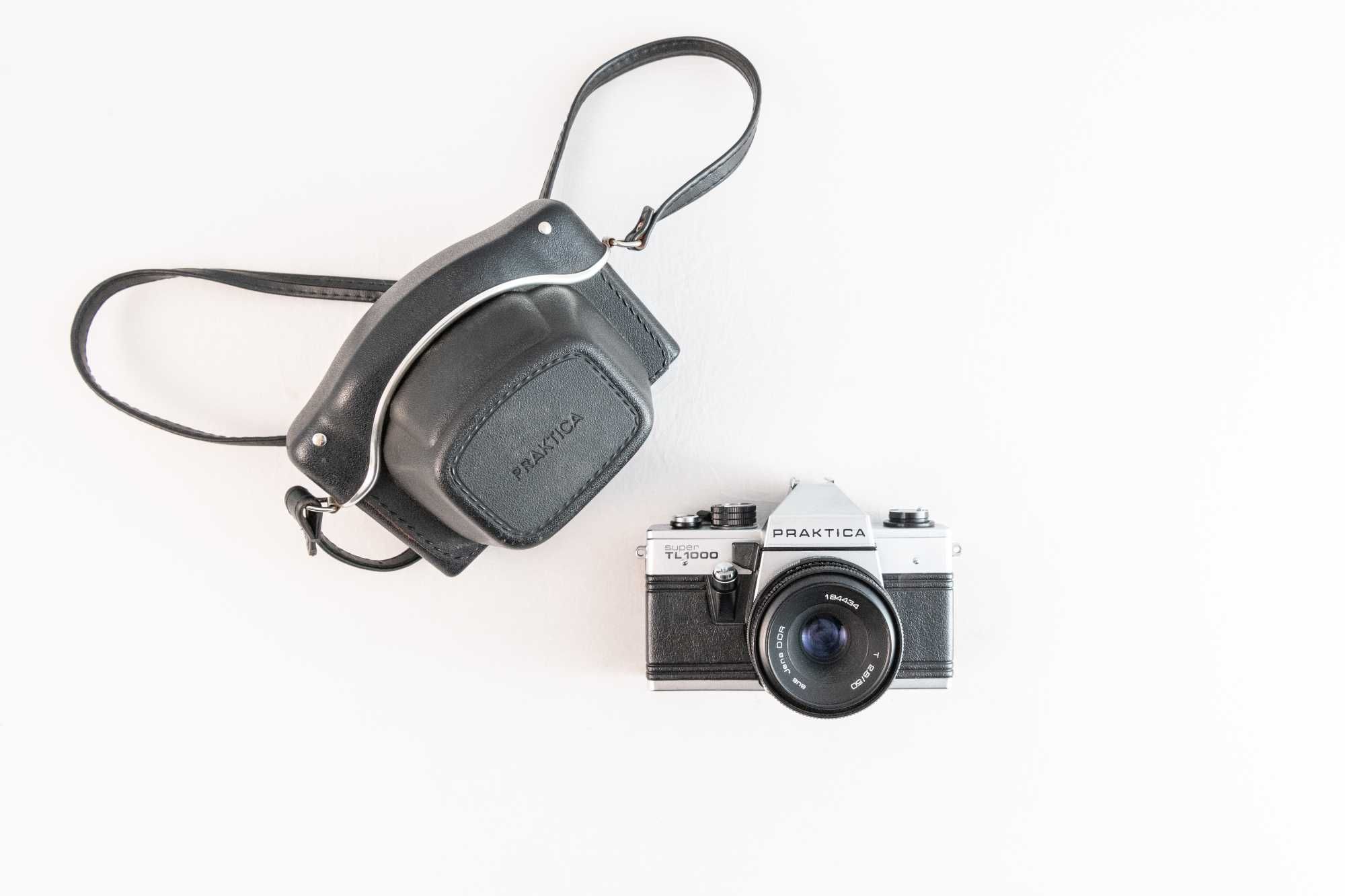 PRAKTICA Super TL1000 + obiektyw Carl Zeiss aus Jena DDR 50mm 2.8