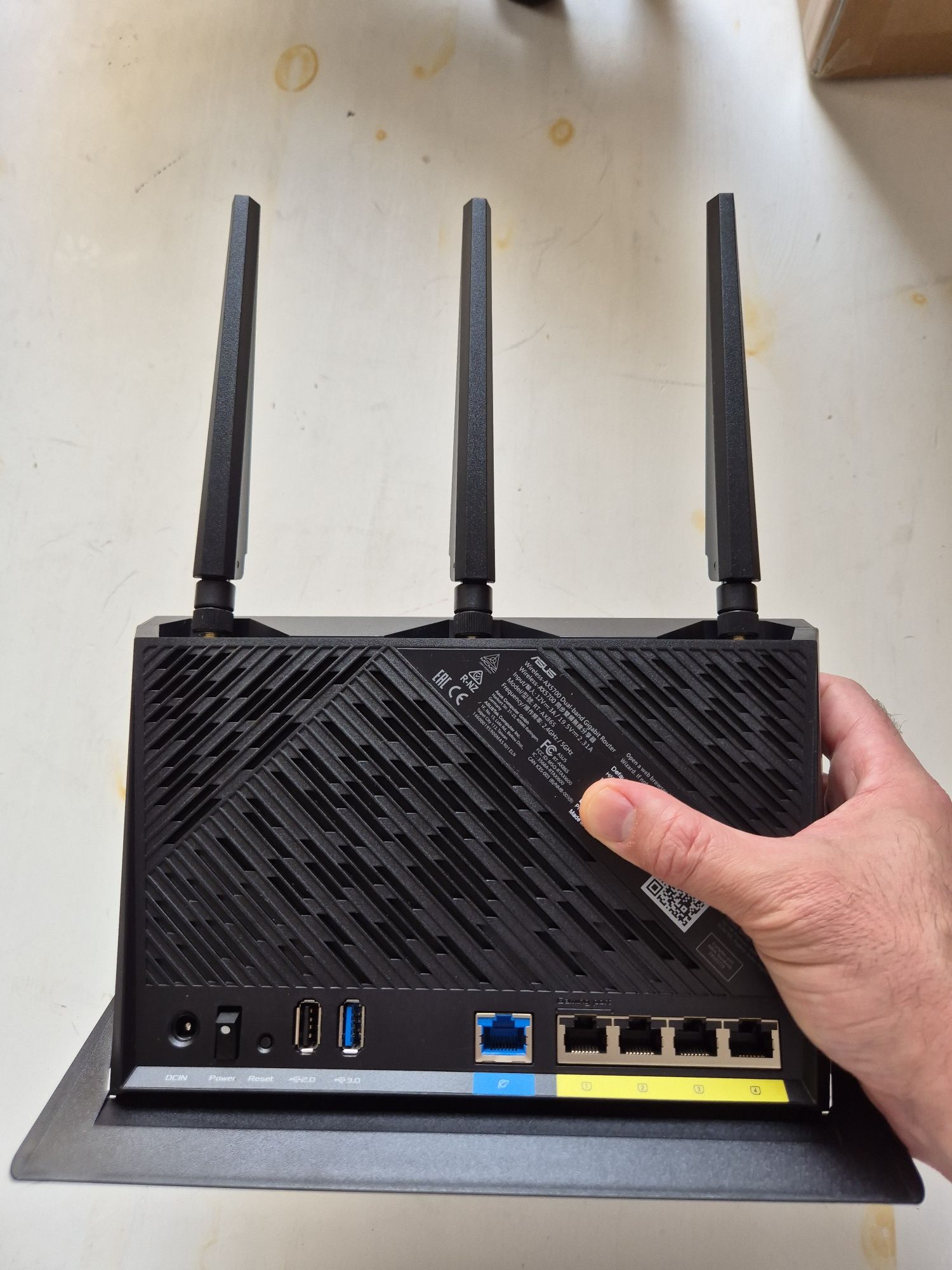 Router Gaming Asus RT-AX86S Wifi 6 2.5Gb Lan