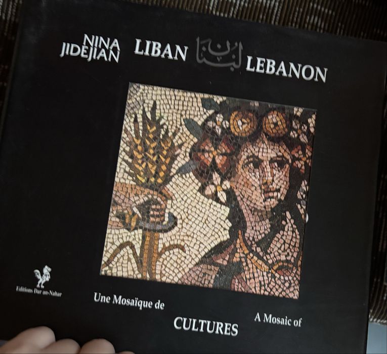 Книги про мистецтво та зірок