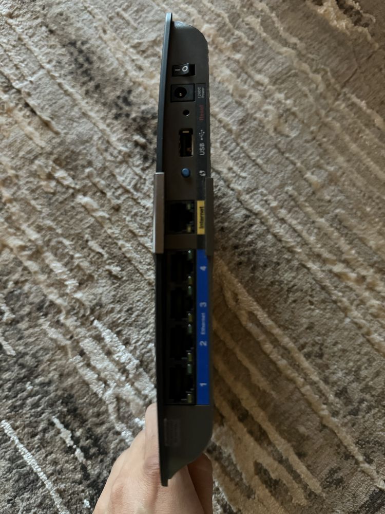 Router Cisco E2500
