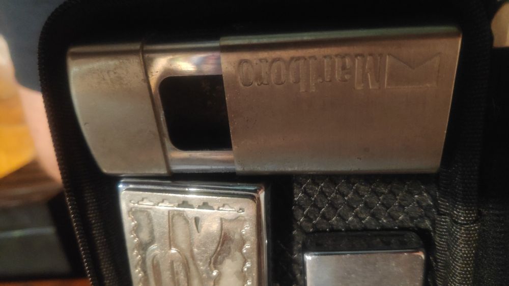 Zippos coleção raros