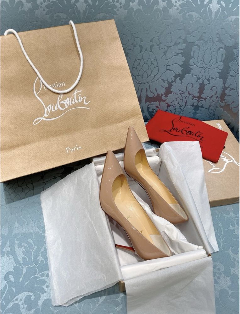 Підбори лодочки туфлі louboutin