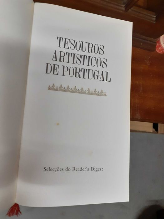 Livro Tesouros Artísticos de Portugal