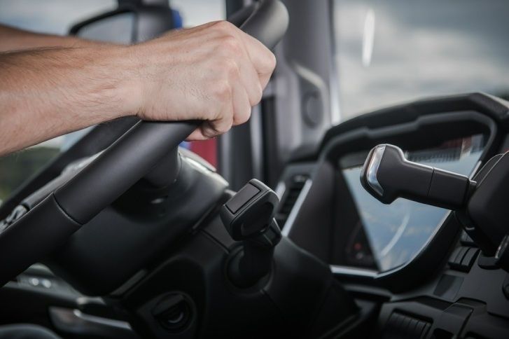 Przyjmę zlecenia transportowe, kat. C,C+E i inne