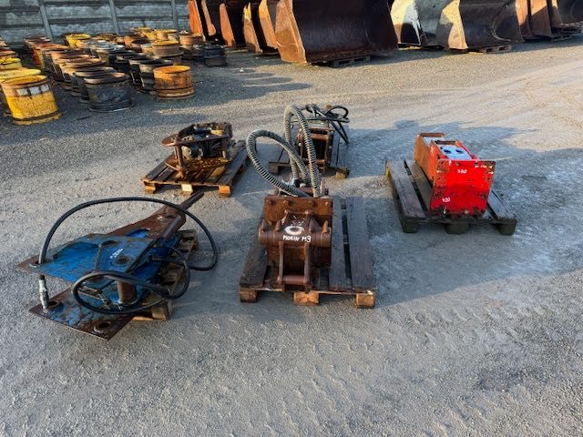 MŁOT hydrauliczny do koparko ładowarki używany