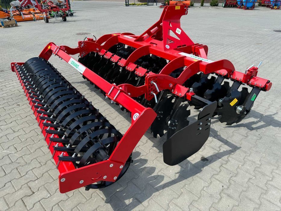 Brona talerzowa AGREGAT Grano System SHARK SHS 2,5 m 2,7 m 3 m