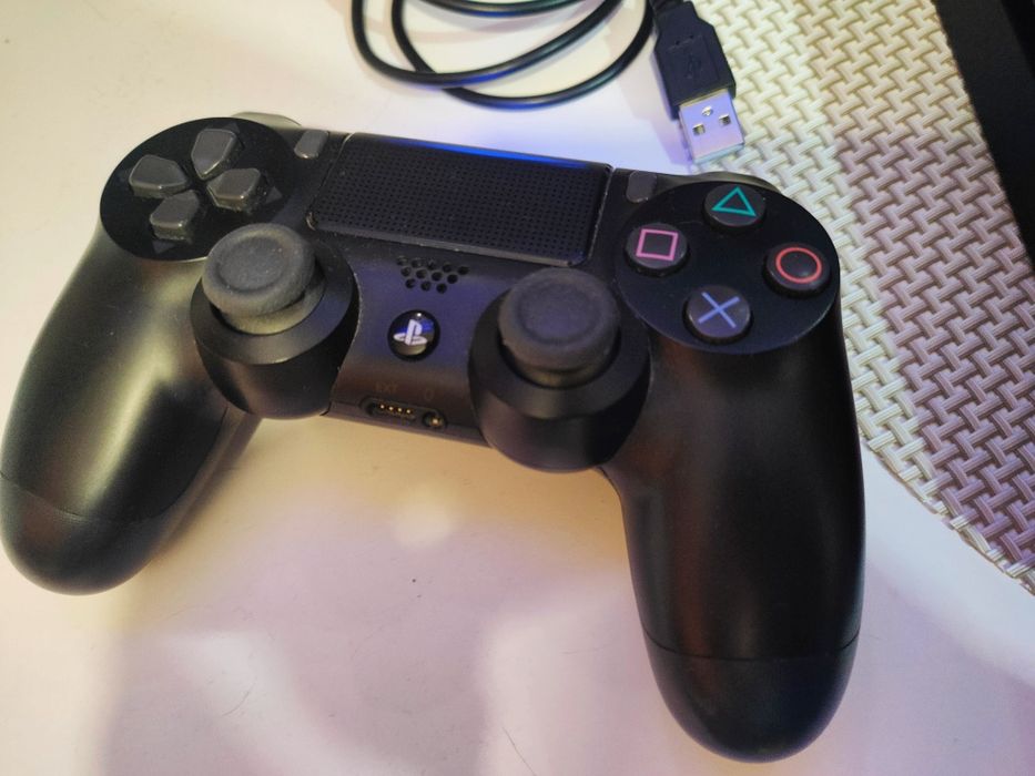 Playstation 4 Slim 1TB Rezerwacja