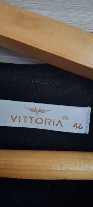 Продам вишукану  сукню(50-52р)