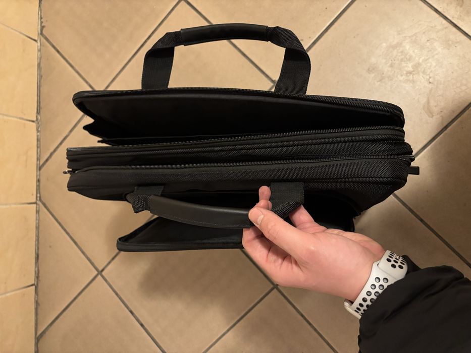 Torba na laptopa firmy DICOTA