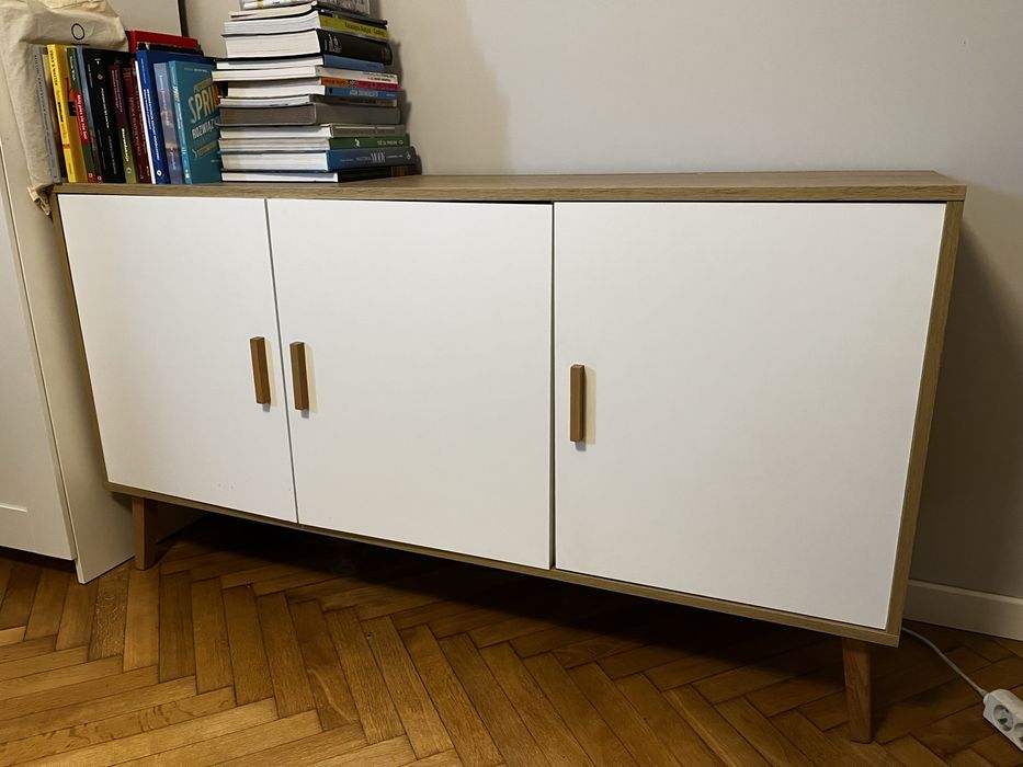REZERWACJA. Kredens, komoda. JYSK w bardzo dobrym stanie. Biała.