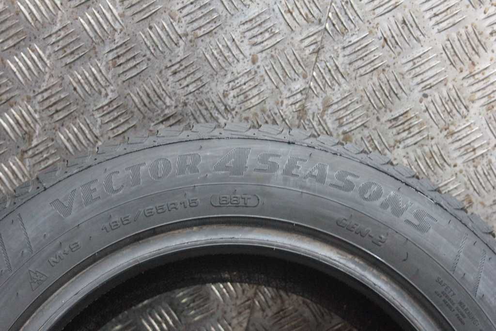 185/65/15 Goodyear Vector 4Seasons 185/65 R15 88T 2021r