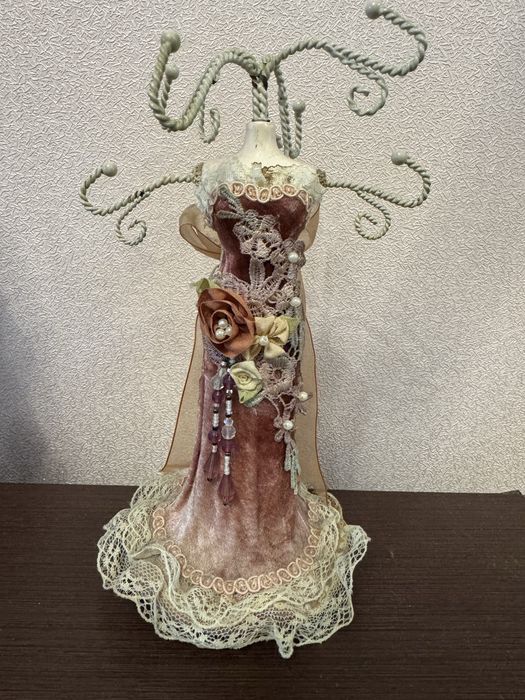 Подставка для украшений