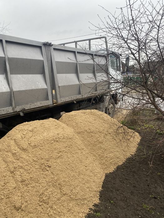 Доставка сипучих будівельних матеріалів