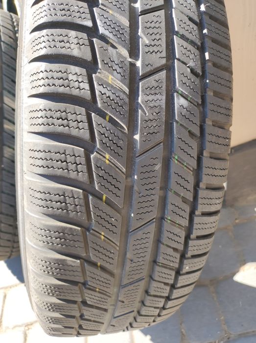 Felgi 16 cali z oponami 215/70
