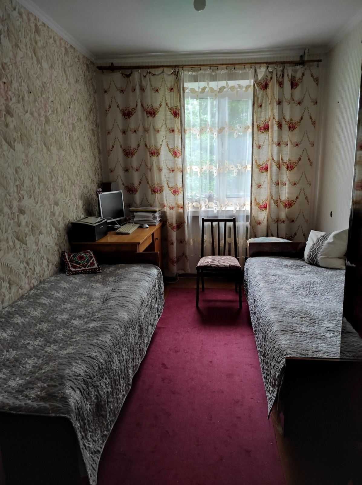 Продам 3-х кімнатну квартиру