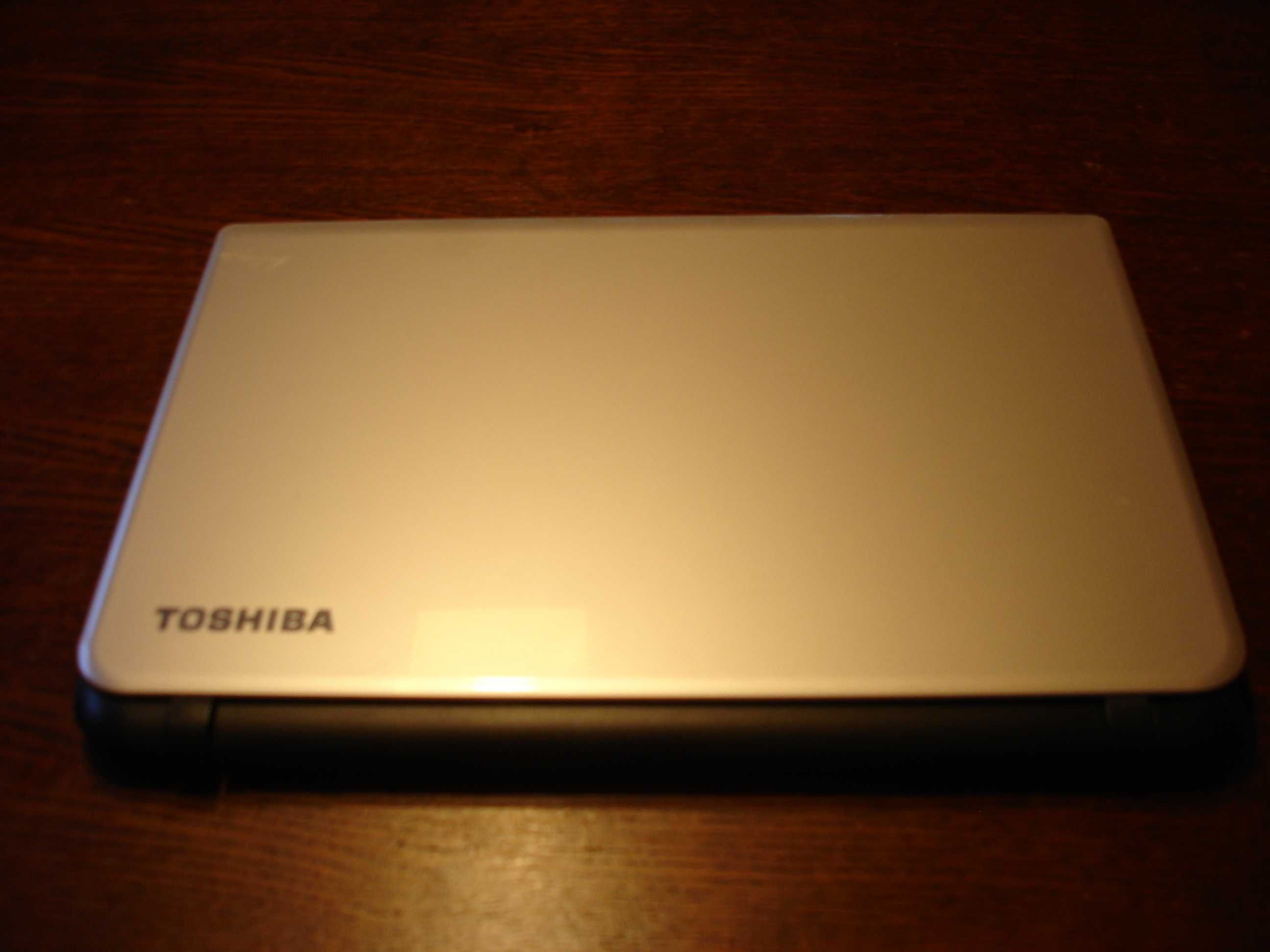 Laptop TOSHIBA Satelite L50-B-180