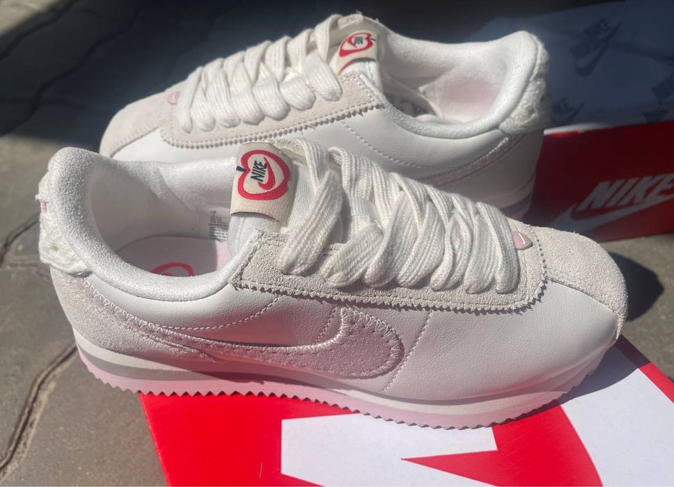 Жіночі Nike Cortez Leather Valentine’s Day Кортез День Валентина.