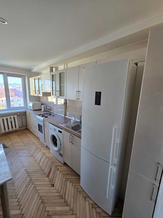 3 кімнати, Сихів, Санта Барбара